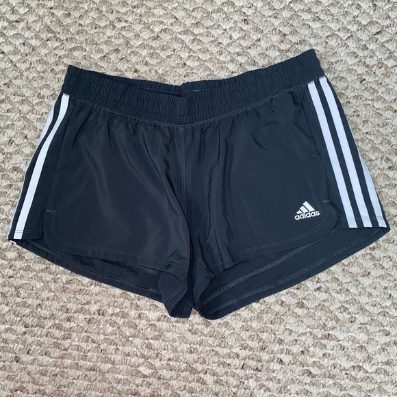 2 for $20 or 5 for $40
ADIDAS ATHLETIC SHORTS - MEDIUM - Picture 1 of 4